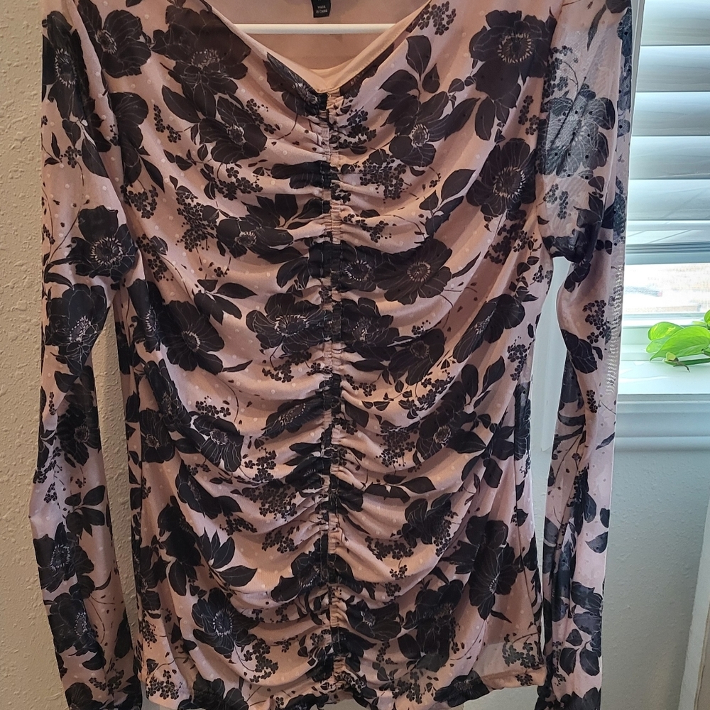 Blouse Pink W/Blk Flowers Raunched Front
